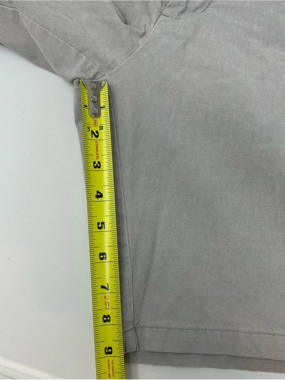 Old Navy Ultimate Slim Built in Flex Gray Shorts Size 32
